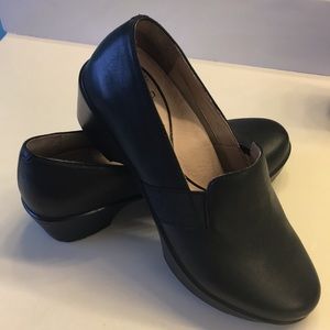 Dansko black shoes